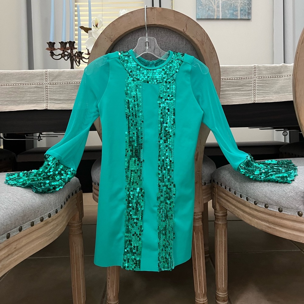 Shiny green stage dress with a headband for girls (size around 5-7 year age)